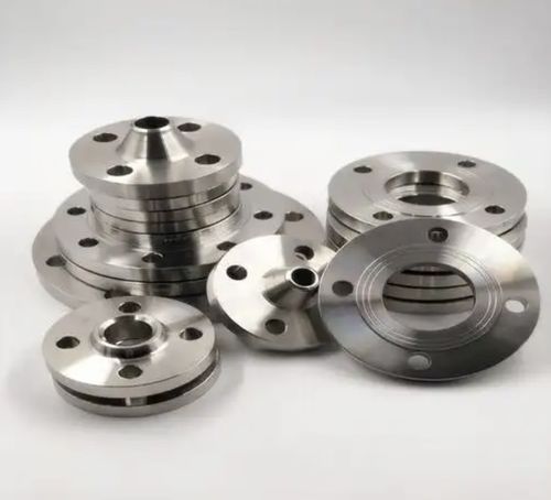Het laatste nieuws van het bedrijf over Titanium versus roestvrijstalen flenzen: waarom titanium wint in corrosieve omgevingen